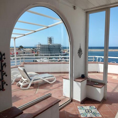 Вілла Fronte Del Mare - Seafront Terrace Вілланова-ді-Остуні Екстер'єр фото