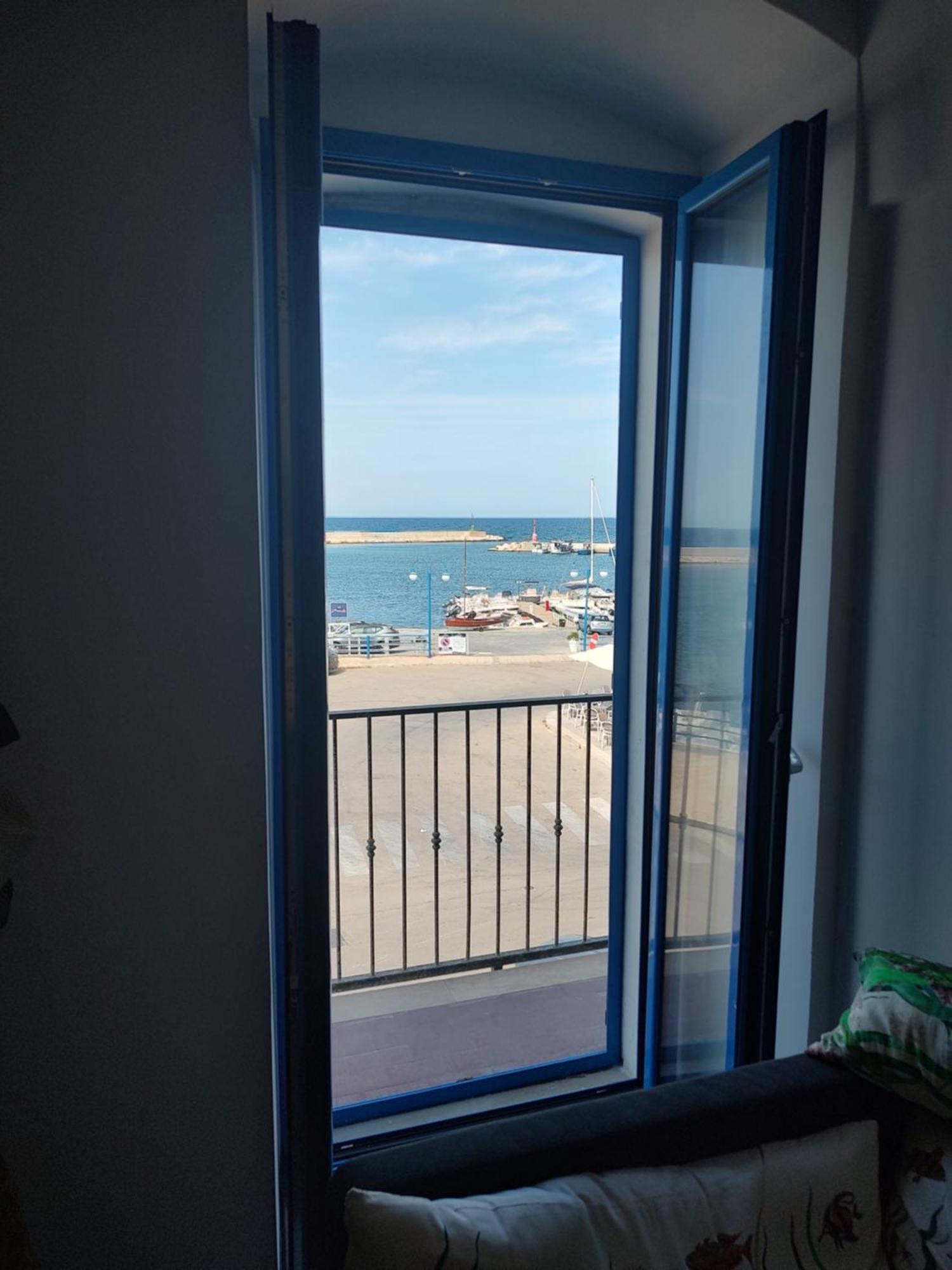 Вілла Fronte Del Mare - Seafront Terrace Вілланова-ді-Остуні Екстер'єр фото